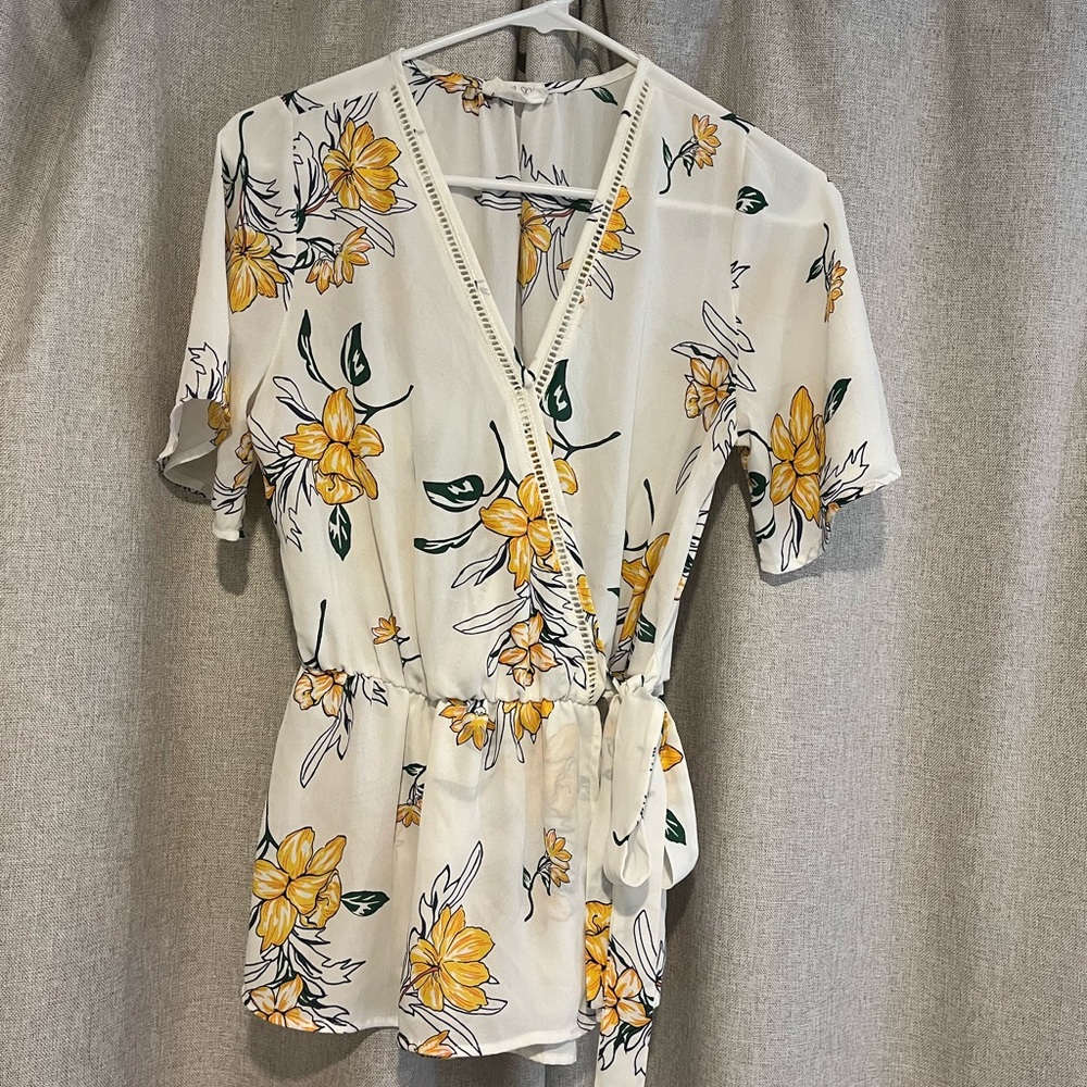 Women’s dress shirt